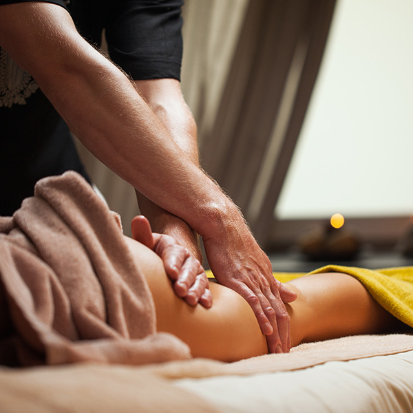 Olio Massaggio a base di canapa e CBD - EW Natural